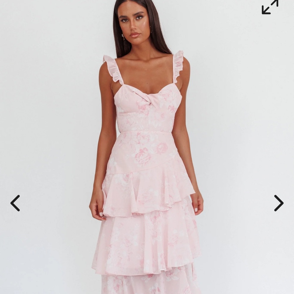 Selfie Leslie Veda Ruffle Strap Split Maxi Dress Roses Blush, size medium